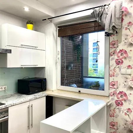 Apartment Bezagenta 2 Bedroom With Balcony Fast Wifi/free Underground Parking Warschau