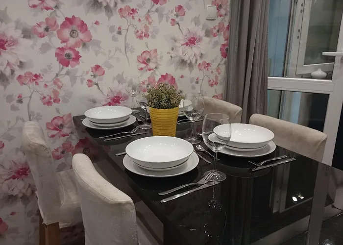 Apartman Bezagenta 2 Bedroom With Balcony Fast Wifi/free Underground Parking *