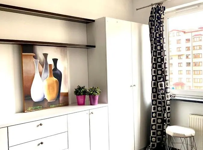 Bezagenta 2 Bedroom With Balcony Fast Wifi/free Underground Parking Varsó