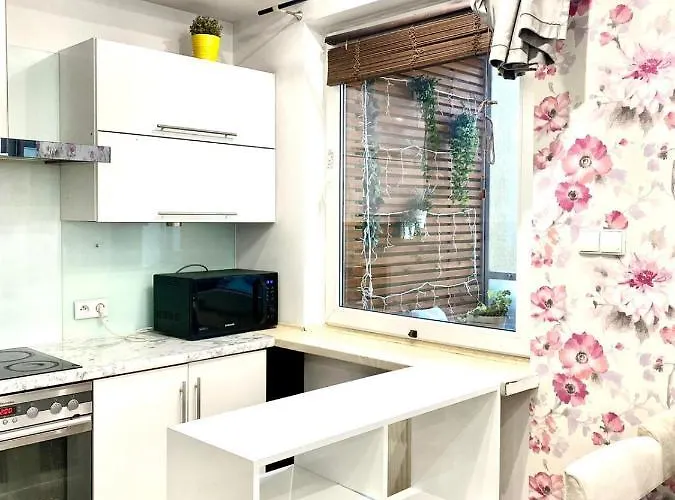 Bezagenta 2 Bedroom With Balcony Fast Wifi/free Underground Parking Varsó