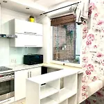 Bezagenta 2 Bedroom With Balcony Fast Wifi/free Underground Parking Varsavia